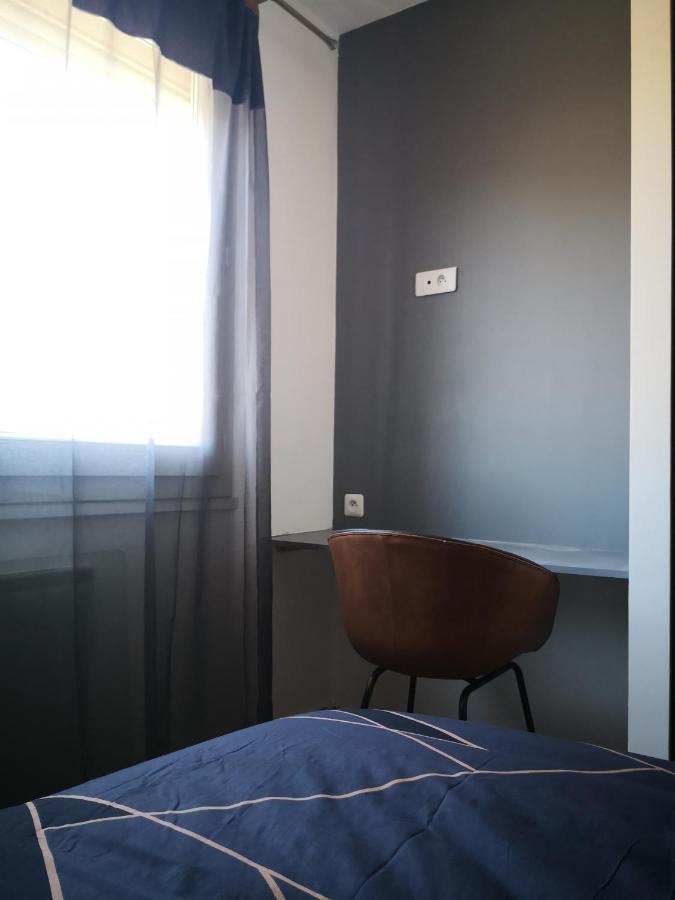 Logement Entier 78 M2, 7 Pers Cosy Et Spacieux Proche Du Centre-Ville Et De La Gare Avignon Buitenkant foto