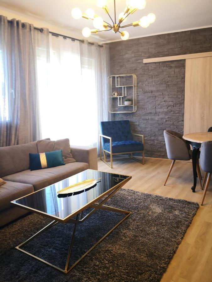 Logement Entier 78 M2, 7 Pers Cosy Et Spacieux Proche Du Centre-Ville Et De La Gare Avignon Buitenkant foto