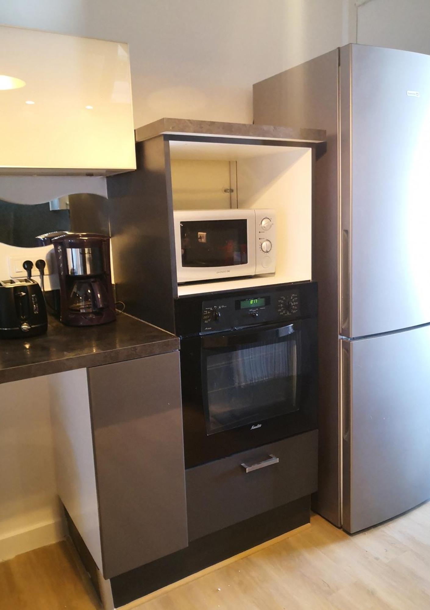 Logement Entier 78 M2, 7 Pers Cosy Et Spacieux Proche Du Centre-Ville Et De La Gare Avignon Buitenkant foto